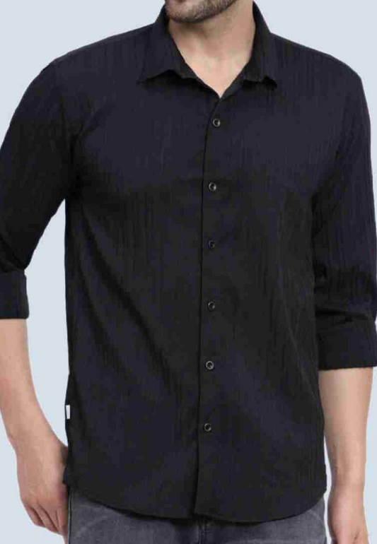Men Regular Fit Striped Spread Collar Casual Shirt